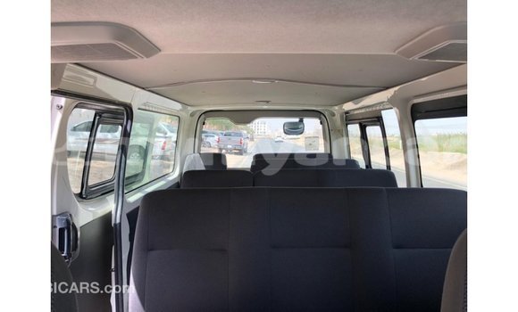 Buy Import Toyota Hiace White Car in Import - Dubai in Ayeyarwady Buy Import Toyota Hiace White Car in Import - Dubai in Ayeyarwady