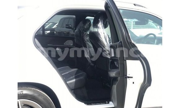 သွင်းကုန် Mercedes-Benz GLE White ကား Import - Dubai Ayeyarwady သွင်းကုန် Mercedes-Benz GLE White ကား Import - Dubai Ayeyarwady