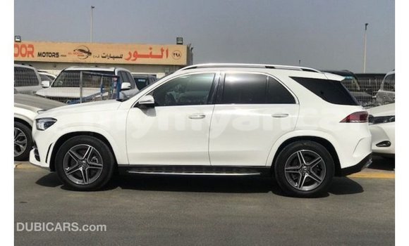 သွင်းကုန် Mercedes-Benz GLE White ကား Import - Dubai Ayeyarwady သွင်းကုန် Mercedes-Benz GLE White ကား Import - Dubai Ayeyarwady