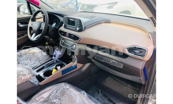 သွင်းကုန် Hyundai Santa Fe Green ကား Import - Dubai Ayeyarwady သွင်းကုန် Hyundai Santa Fe Green ကား Import - Dubai Ayeyarwady