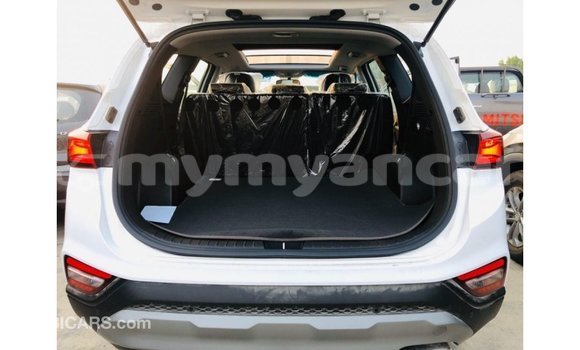 သွင်းကုန် Hyundai Santa Fe White ကား Import - Dubai Ayeyarwady သွင်းကုန် Hyundai Santa Fe White ကား Import - Dubai Ayeyarwady