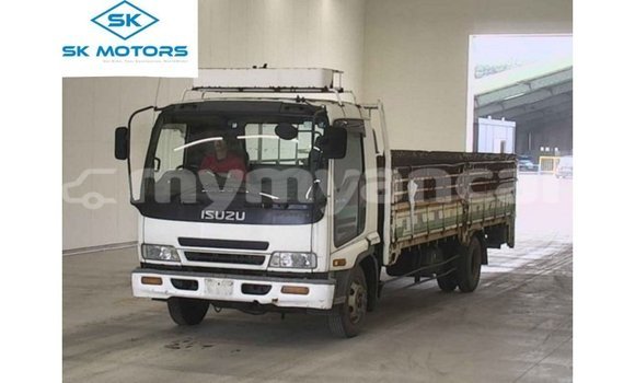 Buy Import Isuzu FTR 850 White Truck in Import - Dubai in Ayeyarwady Buy Import Isuzu FTR 850 White Truck in Import - Dubai in Ayeyarwady