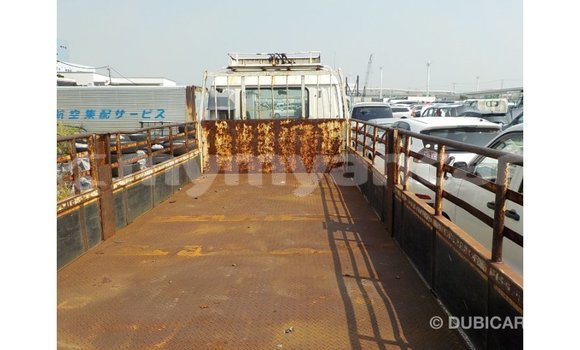 Buy Import Isuzu FTR 850 White Truck in Import - Dubai in Ayeyarwady Buy Import Isuzu FTR 850 White Truck in Import - Dubai in Ayeyarwady