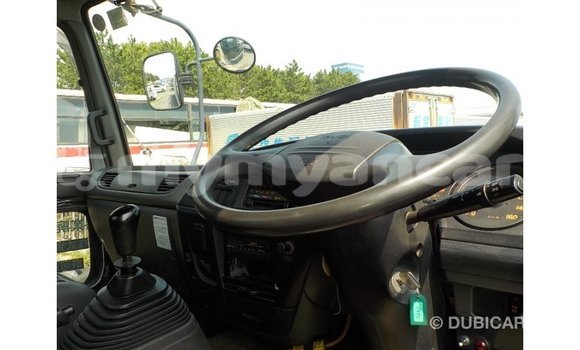 Buy Import Isuzu FTR 850 White Truck in Import - Dubai in Ayeyarwady Buy Import Isuzu FTR 850 White Truck in Import - Dubai in Ayeyarwady