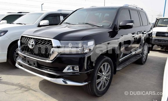သွင်းကုန် Toyota Land Cruiser Black ကား Import - Dubai Ayeyarwady သွင်းကုန် Toyota Land Cruiser Black ကား Import - Dubai Ayeyarwady