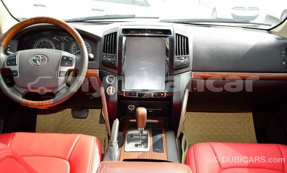 သွင်းကုန် Toyota Land Cruiser Black ကား Import - Dubai Ayeyarwady သွင်းကုန် Toyota Land Cruiser Black ကား Import - Dubai Ayeyarwady