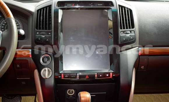 သွင်းကုန် Toyota Land Cruiser Black ကား Import - Dubai Ayeyarwady သွင်းကုန် Toyota Land Cruiser Black ကား Import - Dubai Ayeyarwady