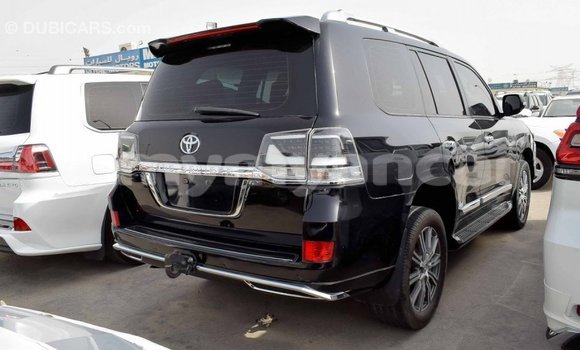 သွင်းကုန် Toyota Land Cruiser Black ကား Import - Dubai Ayeyarwady သွင်းကုန် Toyota Land Cruiser Black ကား Import - Dubai Ayeyarwady