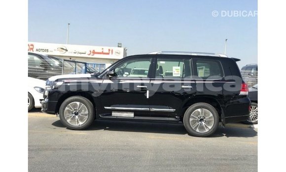 Buy Import Toyota Land Cruiser Black Car in Import - Dubai in Ayeyarwady Buy Import Toyota Land Cruiser Black Car in Import - Dubai in Ayeyarwady