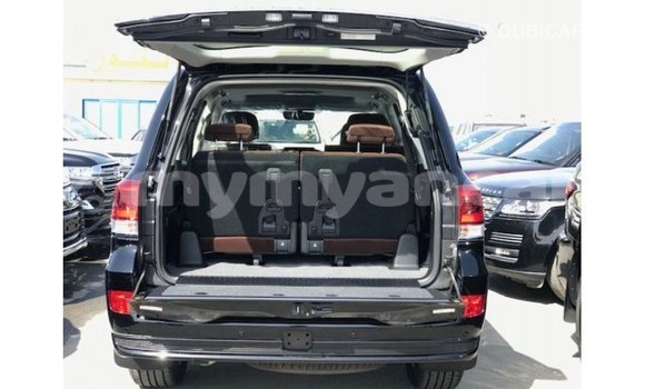 Buy Import Toyota Land Cruiser Black Car in Import - Dubai in Ayeyarwady Buy Import Toyota Land Cruiser Black Car in Import - Dubai in Ayeyarwady