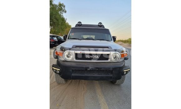 Buy Import Toyota FJ Cruiser Other Car in Import - Dubai in Ayeyarwady Buy Import Toyota FJ Cruiser Other Car in Import - Dubai in Ayeyarwady