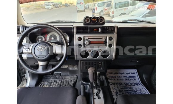 Buy Import Toyota FJ Cruiser Other Car in Import - Dubai in Ayeyarwady Buy Import Toyota FJ Cruiser Other Car in Import - Dubai in Ayeyarwady
