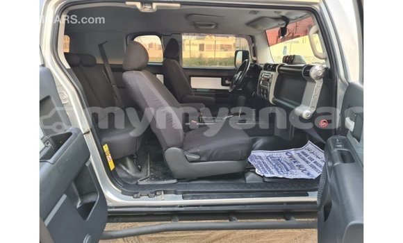 Buy Import Toyota FJ Cruiser Other Car in Import - Dubai in Ayeyarwady Buy Import Toyota FJ Cruiser Other Car in Import - Dubai in Ayeyarwady