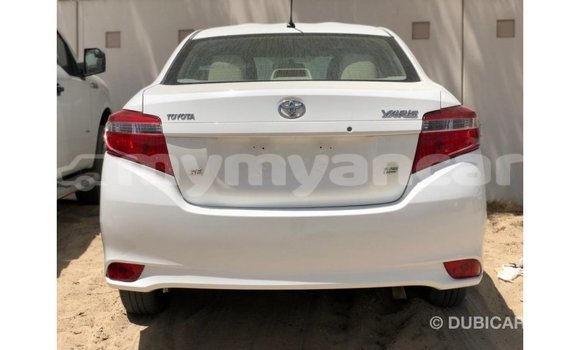 သွင်းကုန် Toyota Yaris White ကား Import - Dubai Ayeyarwady သွင်းကုန် Toyota Yaris White ကား Import - Dubai Ayeyarwady
