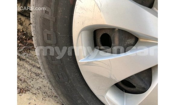 သွင်းကုန် Toyota Yaris White ကား Import - Dubai Ayeyarwady သွင်းကုန် Toyota Yaris White ကား Import - Dubai Ayeyarwady
