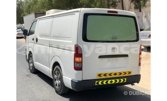 သွင်းကုန် Toyota Hiace White ကား Import - Dubai Ayeyarwady သွင်းကုန် Toyota Hiace White ကား Import - Dubai Ayeyarwady