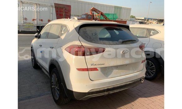 Buy Import Hyundai Tucson White Car in Import - Dubai in Ayeyarwady Buy Import Hyundai Tucson White Car in Import - Dubai in Ayeyarwady