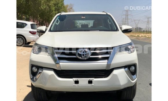 Buy Import Toyota Fortuner White Car in Import - Dubai in Ayeyarwady Buy Import Toyota Fortuner White Car in Import - Dubai in Ayeyarwady