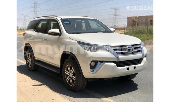 Buy Import Toyota Fortuner White Car in Import - Dubai in Ayeyarwady Buy Import Toyota Fortuner White Car in Import - Dubai in Ayeyarwady