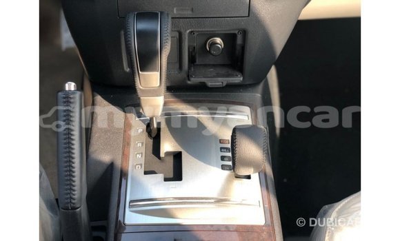 သွင်းကုန် Mitsubishi Pajero Black ကား Import - Dubai Ayeyarwady သွင်းကုန် Mitsubishi Pajero Black ကား Import - Dubai Ayeyarwady