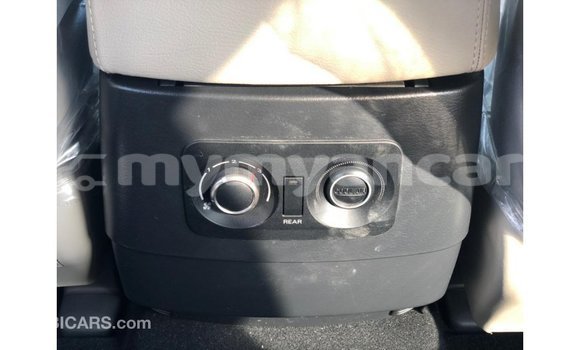 သွင်းကုန် Mitsubishi Pajero Black ကား Import - Dubai Ayeyarwady သွင်းကုန် Mitsubishi Pajero Black ကား Import - Dubai Ayeyarwady