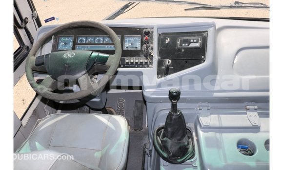 Acheter Import Voiture Tata Xenon Blanc à Import - Dubai, #<Region:0x000000000c5121b8>