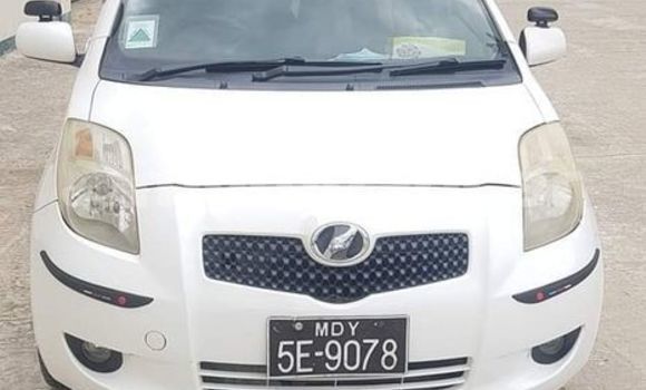 Buy Used Toyota Vitz White Car in Akyab in Rakhine Buy Used Toyota Vitz White Car in Akyab in Rakhine
