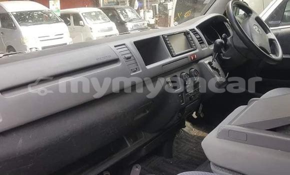 Buy Used Toyota Hiace Silver Car in Akyab in Rakhine Buy Used Toyota Hiace Silver Car in Akyab in Rakhine