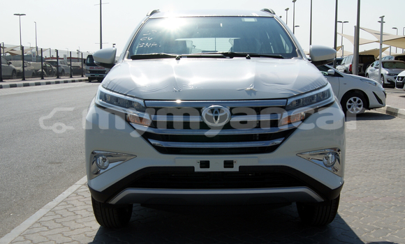 Acheter Neuf Voiture Toyota Rush Blanc à Yangon, #<Region:0x000000000d9ad1e0>