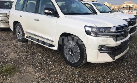 Acheter Neuf Voiture Toyota Land Cruiser Blanc à Yangon, #<Region:0x000000000d9ad1e0> Acheter Neuf Voiture Toyota Land Cruiser Blanc à Yangon, #<Region:0x000000000d9ad1e0>