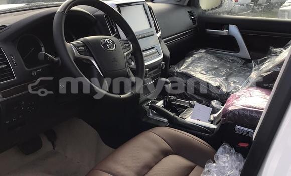 Acheter Neuf Voiture Toyota Land Cruiser Blanc à Yangon, #<Region:0x000000000d9ad1e0> Acheter Neuf Voiture Toyota Land Cruiser Blanc à Yangon, #<Region:0x000000000d9ad1e0>