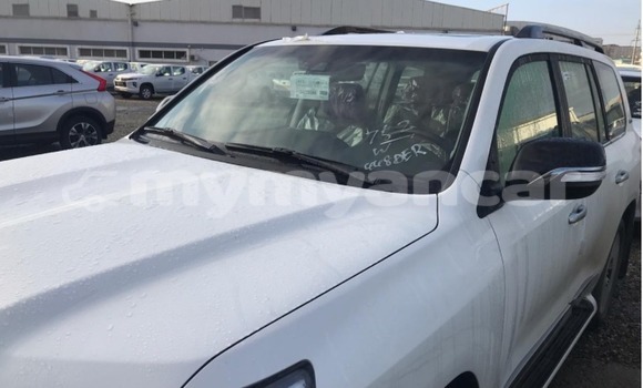 Acheter Neuf Voiture Toyota Land Cruiser Blanc à Yangon, #<Region:0x000000000d9ad1e0> Acheter Neuf Voiture Toyota Land Cruiser Blanc à Yangon, #<Region:0x000000000d9ad1e0>