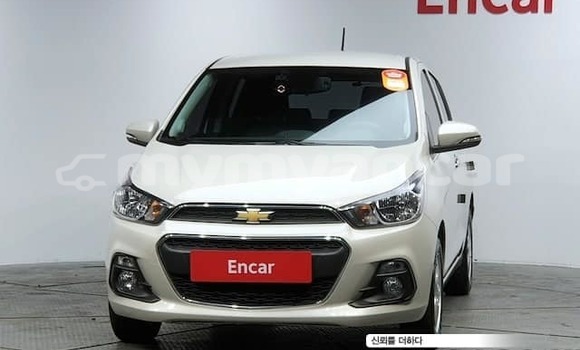 Acheter Occasion Voiture Chevrolet Spark Blanc à Akyab, #<Region:0x000000000dce0a38>