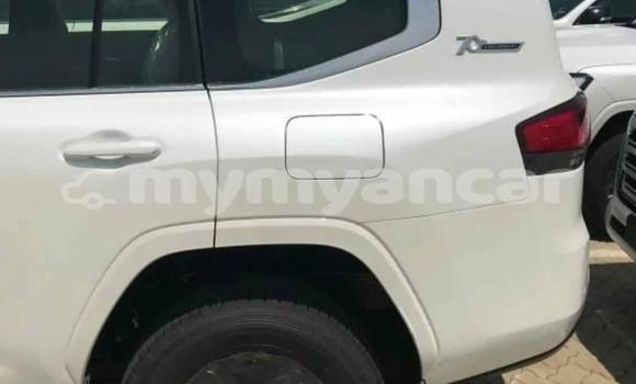 Acheter Neuf Voiture Toyota Land Cruiser Noir à Yangon, #<Region:0x000000000d9ad1e0> Acheter Neuf Voiture Toyota Land Cruiser Noir à Yangon, #<Region:0x000000000d9ad1e0>