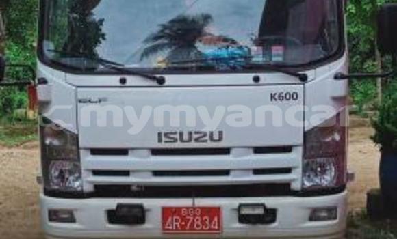 Acheter Occasion Utilitaire Isuzu FTR 850 Blanc à Dawei, #<Region:0x000000000da3a1f8>