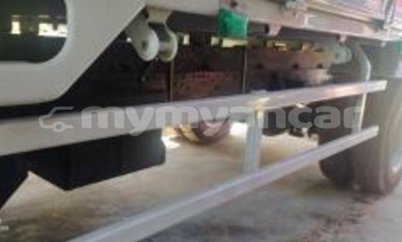 Buy Used Isuzu FTR 850 White Truck in Dawei in Tanintharyi Buy Used Isuzu FTR 850 White Truck in Dawei in Tanintharyi