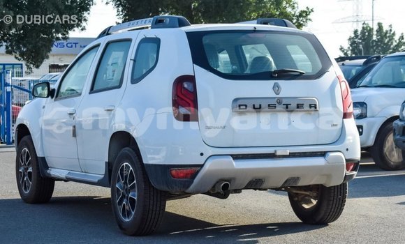 Acheter Import Voiture Renault Duster Blanc à Import - Dubai, #<Region:0x000000000c5121b8>