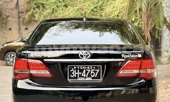 Buy Used Toyota Crown Black Car in Myanaung in Ayeyarwady Buy Used Toyota Crown Black Car in Myanaung in Ayeyarwady