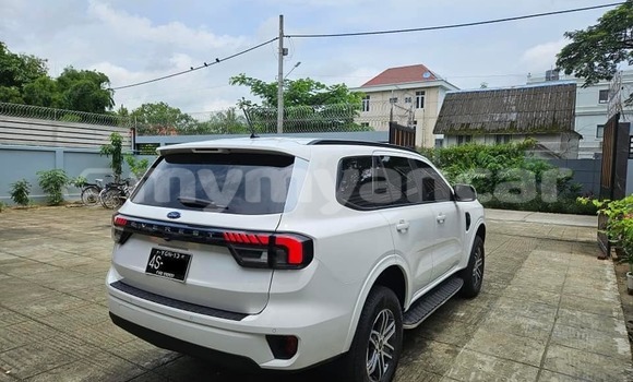 Buy Used Ford Everest White Car in Myanaung in Ayeyarwady Buy Used Ford Everest White Car in Myanaung in Ayeyarwady