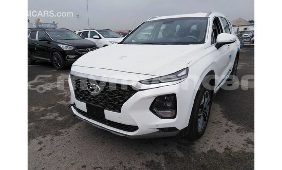 Buy Import Hyundai Santa Fe White Car in Import - Dubai in Ayeyarwady Buy Import Hyundai Santa Fe White Car in Import - Dubai in Ayeyarwady