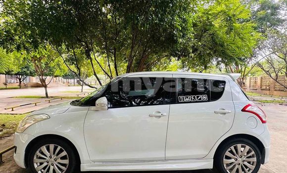 Acheter Occasion Voiture Suzuki Swift Blanc à Myanaung, #<Region:0x000000000c5121b8>