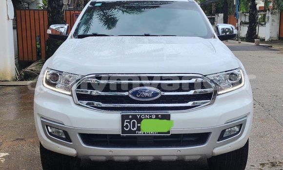 Buy Used Ford Everest White Car in Myanaung in Ayeyarwady Buy Used Ford Everest White Car in Myanaung in Ayeyarwady