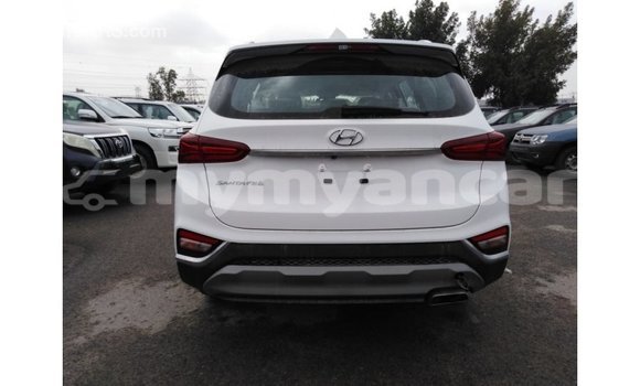 Buy Import Hyundai Santa Fe White Car in Import - Dubai in Ayeyarwady Buy Import Hyundai Santa Fe White Car in Import - Dubai in Ayeyarwady