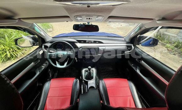 အသုံးပြုခံ့ Toyota Hiluxe Revo Blue ကား Yangon Yangon အသုံးပြုခံ့ Toyota Hiluxe Revo Blue ကား Yangon Yangon