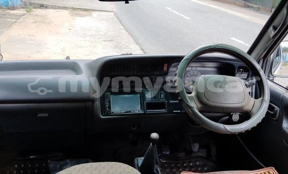 အသုံးပြုခံ့ Toyota Hiace Other ကား Myanaung Ayeyarwady အသုံးပြုခံ့ Toyota Hiace Other ကား Myanaung Ayeyarwady