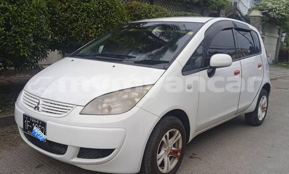 Acheter Occasion Voiture Mercedes Viano Blanc à Myanaung, #<Region:0x000000000c5121b8>