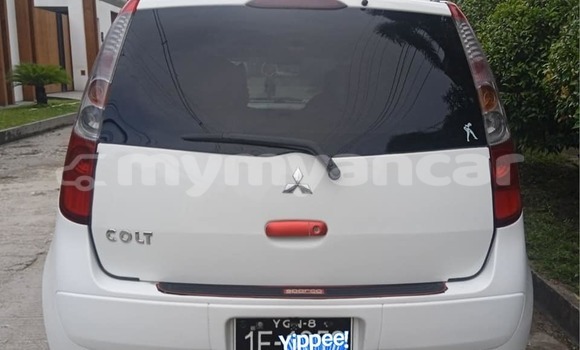 Buy Used Mercedes Viano White Car in Myanaung in Ayeyarwady Buy Used Mercedes Viano White Car in Myanaung in Ayeyarwady