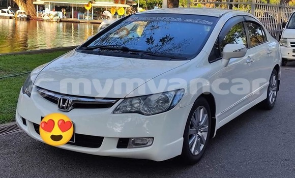 အသုံးပြုခံ့ Honda Civic White ကား Myanaung Ayeyarwady အသုံးပြုခံ့ Honda Civic White ကား Myanaung Ayeyarwady