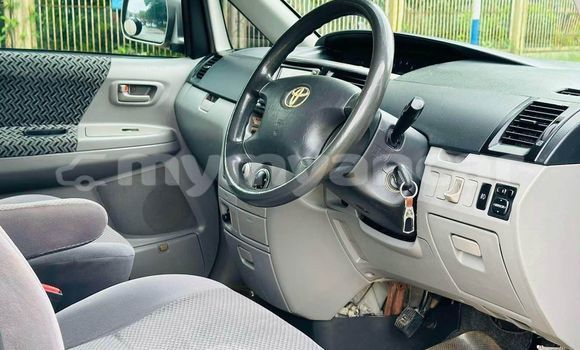 Buy Used Toyota Voxy Other Car in Bogale in Ayeyarwady Buy Used Toyota Voxy Other Car in Bogale in Ayeyarwady