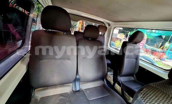 Buy Used Toyota Hiace White Car in Banmo in Kachin Buy Used Toyota Hiace White Car in Banmo in Kachin